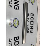 Acabamento Rack Traseiro Esquerdo Chery Tiggo 8 2022 Detalhe Cinza