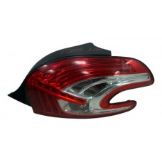 Lanterna Traseira Peugeot 208 2013 14 15 16 2017 Direito Direito/passageiro Vermelho