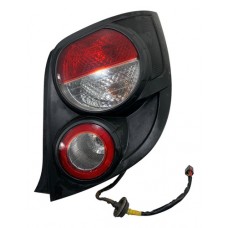 Lanterna Traseira Chevrolet Sonic Hatch 2012 A 2015 Direito Direito/passageiro Vermelho