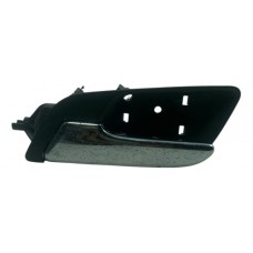 Maçaneta Interna Traseira Chevrolet Tracker 1.8 2014 2016 Traseira