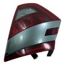 Lanterna Traseira Hyundai Creta Platinum 2022 23 024 Direita Direito/passageiro Vermelho