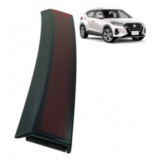 Lanterna Tampa Traseira Nissan Kicks Exclusive 2022 Direita