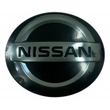 Emblema Grade Dianteira Nissan Kicks Exclusive 2022 Detalhe