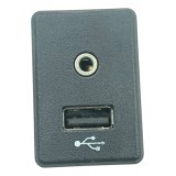 Entrada Usb Auxiliar Nissan Versa 1.6 16v 2021 2022 Preto