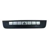 Comando Botão Pisca Alerta Mercedes Benz Cla 180 2017 2018
